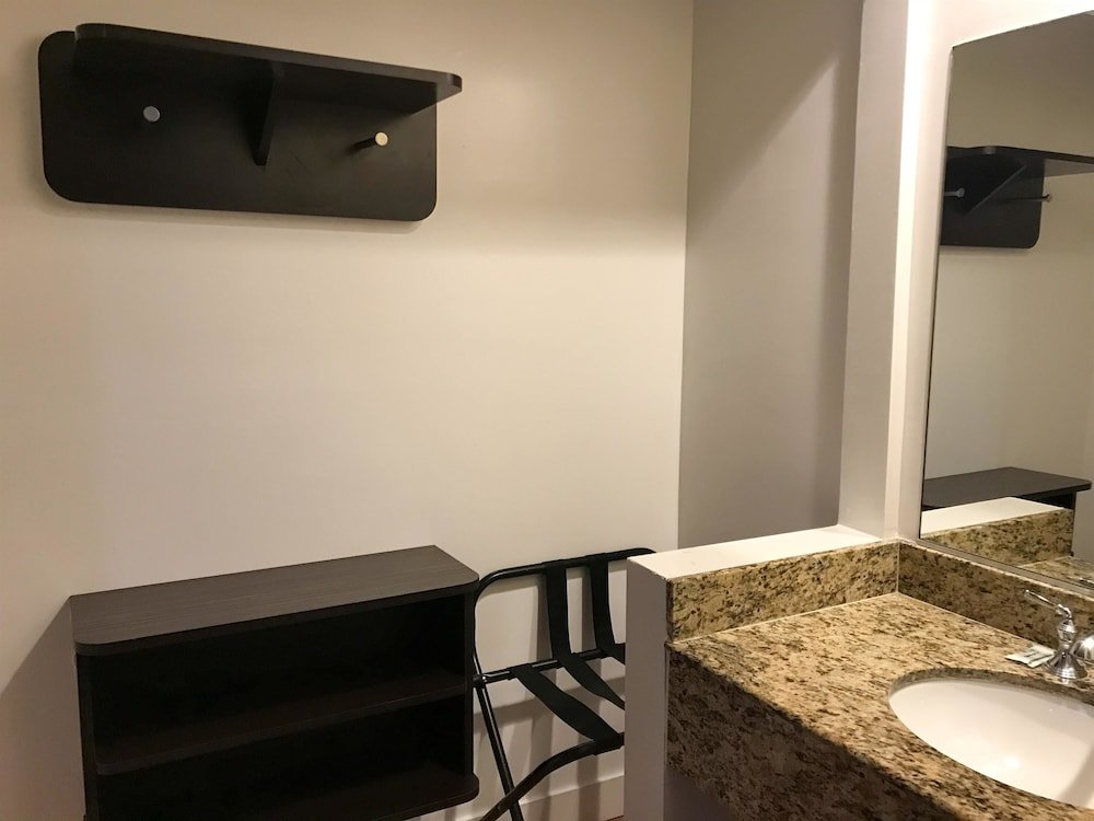 Фото Motel 6 Gardena, Ca - South