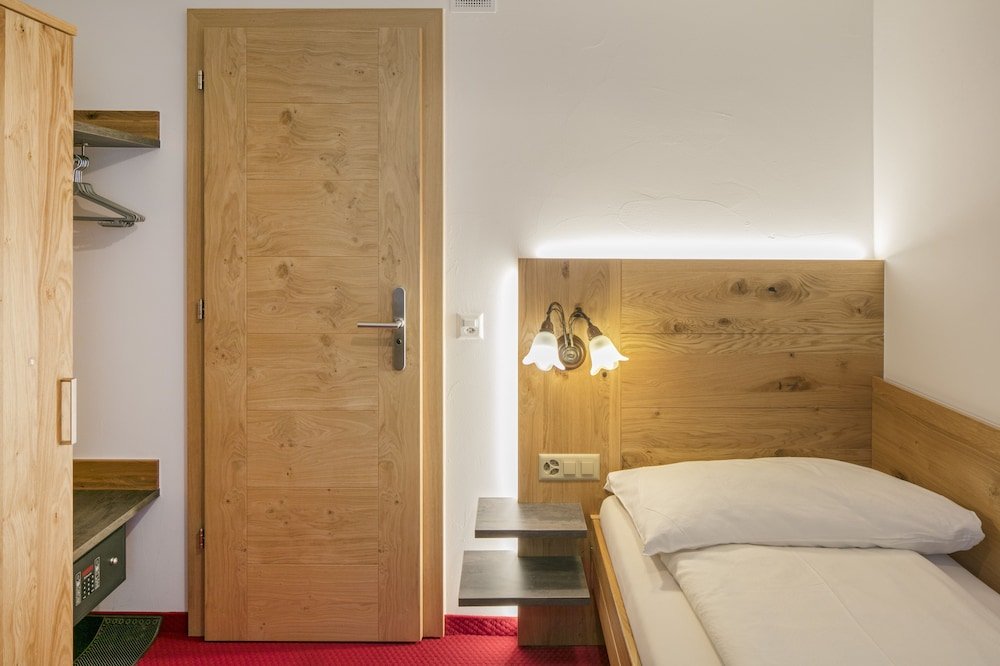 Фото Hotel Antika