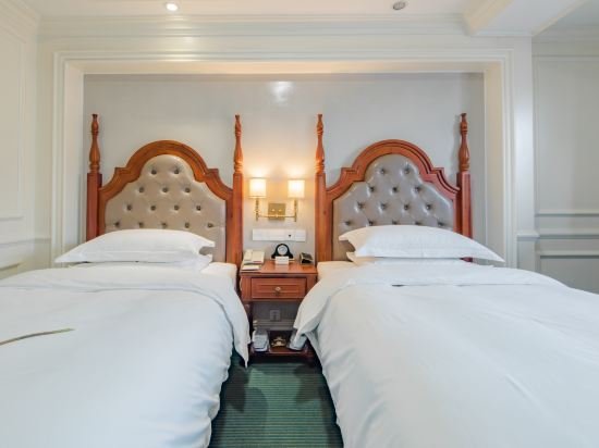 Фото Tai Yi Hotel