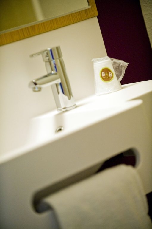 Фото B&b Hôtel Paris Est Bobigny Université