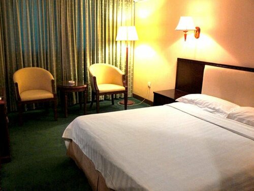 Гостиница GreenTree Alliance Guangdong Shenzhen Pinghu Avenue Jingdu Town Hotel в Дунгуани