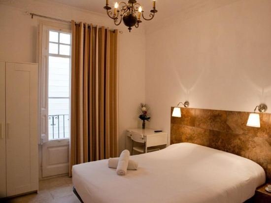 Фото Hostal Martinval