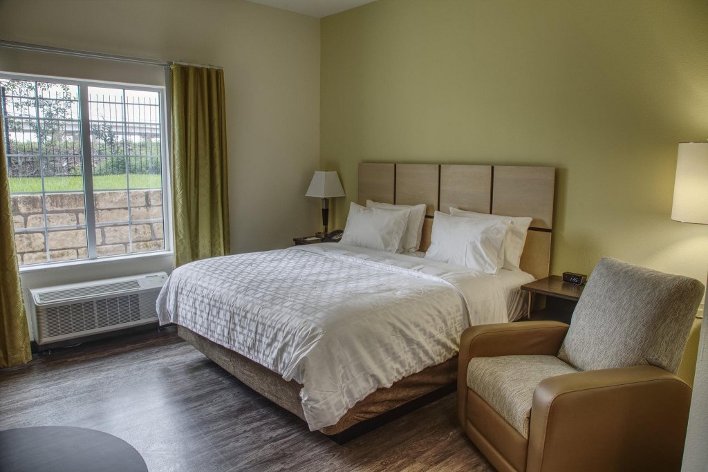Фото Candlewood Suites Austin North, an Ihg Hotel