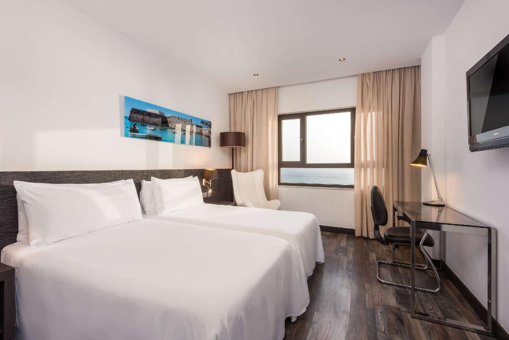 Фото Hotel Cádiz Paseo del Mar Affiliated by Meliá