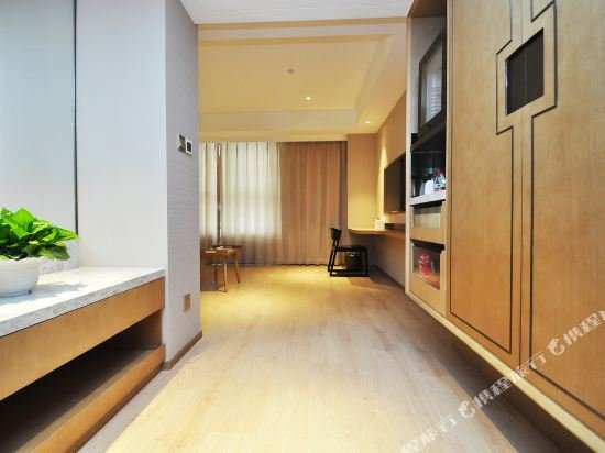 Фото The Hotel V Confucius Temple