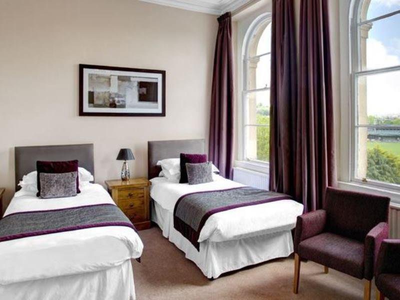 Фото The Bird, Bath