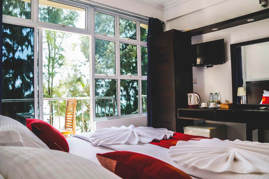 Фото Sunny Suites Inn