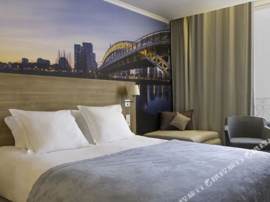 Фото Best Western Rives de Paris La Defense