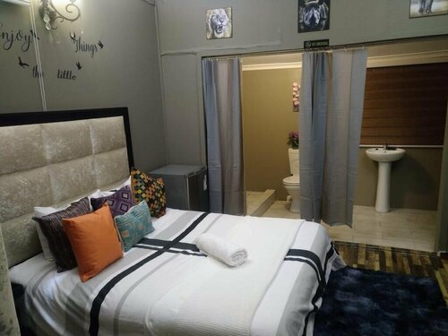 Гостиница Bruno Comfort Suites