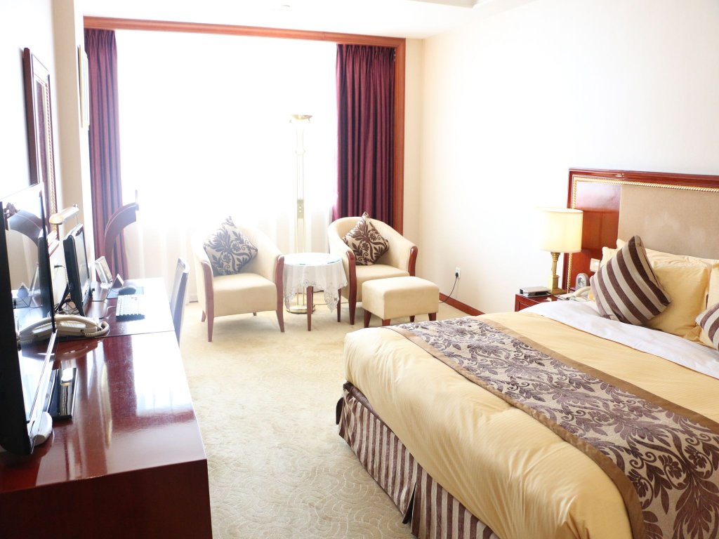 Фото Xinhai Jinjiang Hotel