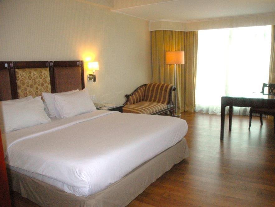 Фото Lumire Hotel and Convention Center