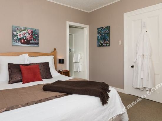 Фото The Point Bed & Breakfast