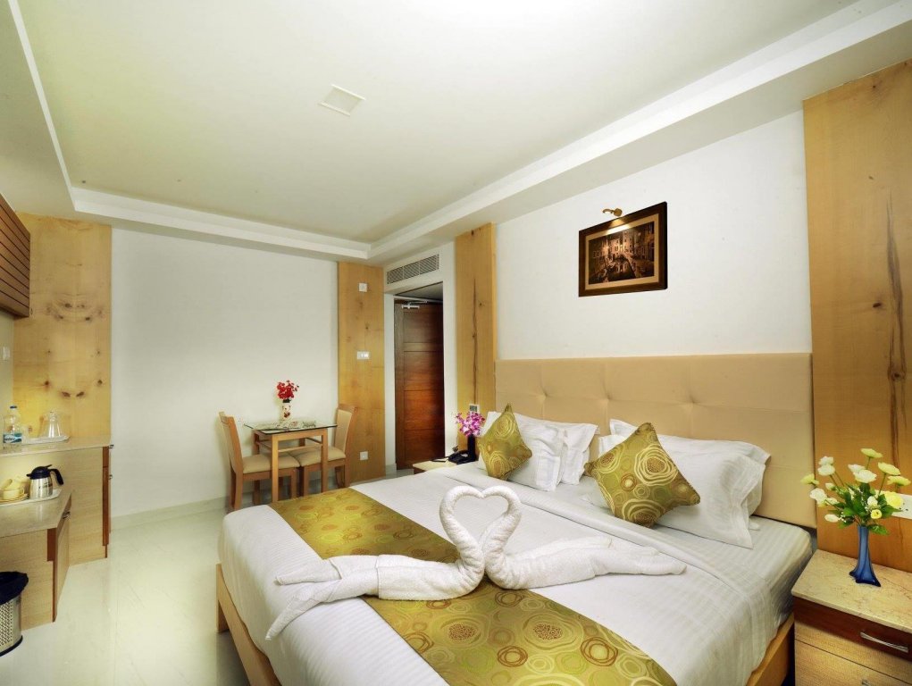Фото Hotel Mahis Gateway