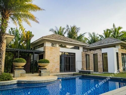 Гостиница Grand Metropark Villa Resort Sanya Yalong Bay в Санье