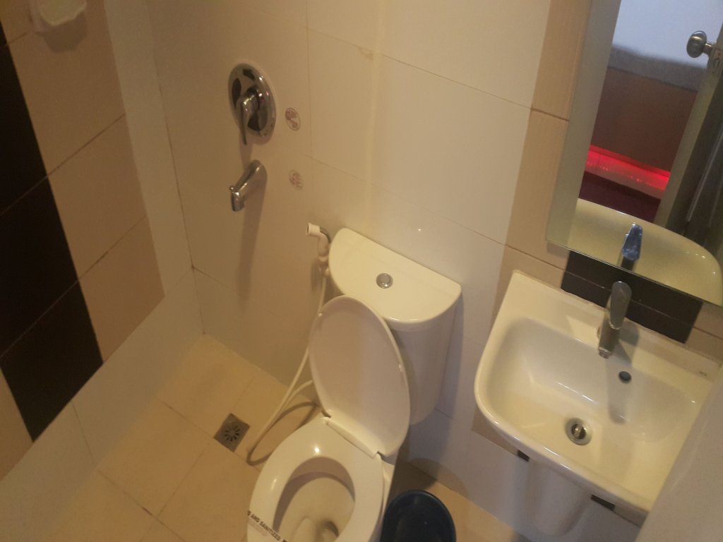 Фото Hotel Sogo Quezon Avenue