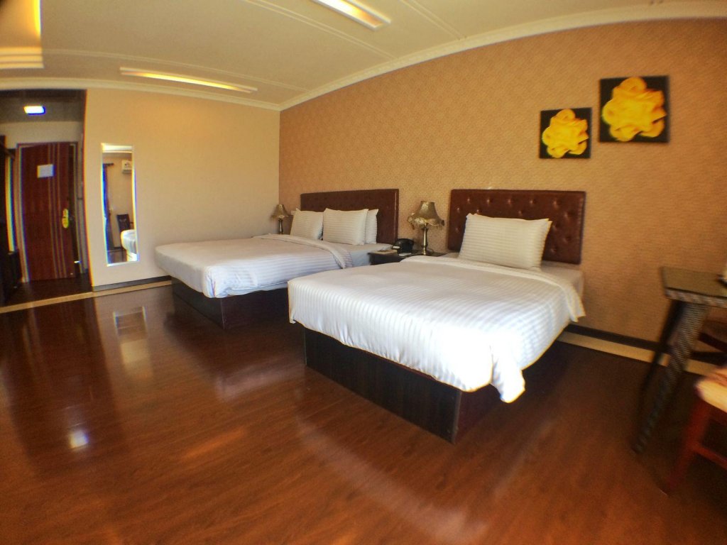 Фото Grand Hoyah Hotel