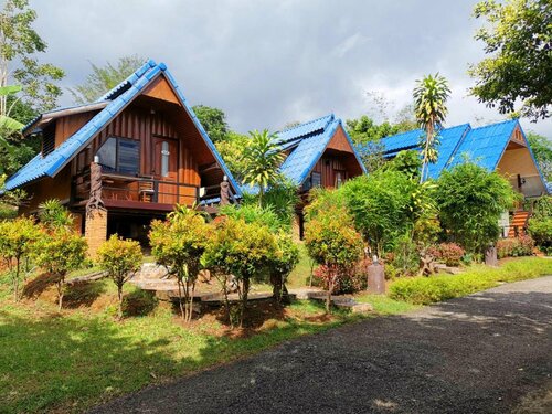 Banphu Montalang Resort