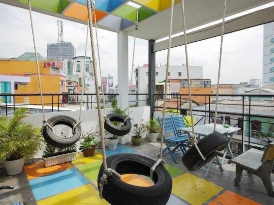 Фото Phoenix Hostel Saigon