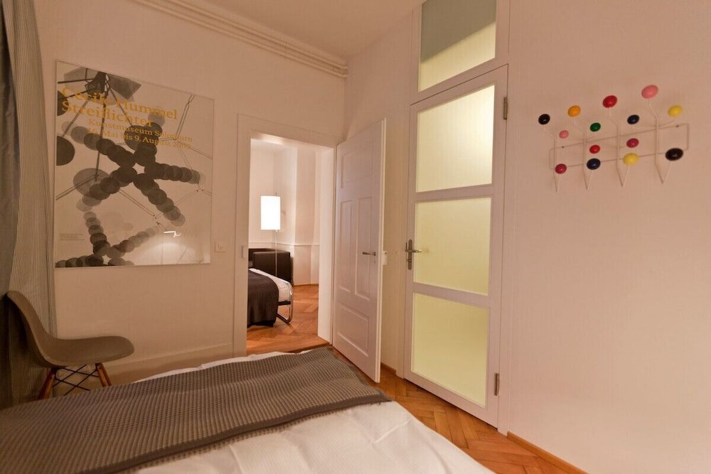 Фото Baseltor Hotel & Restaurant