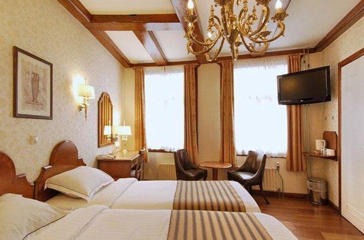 Фото отеля 2