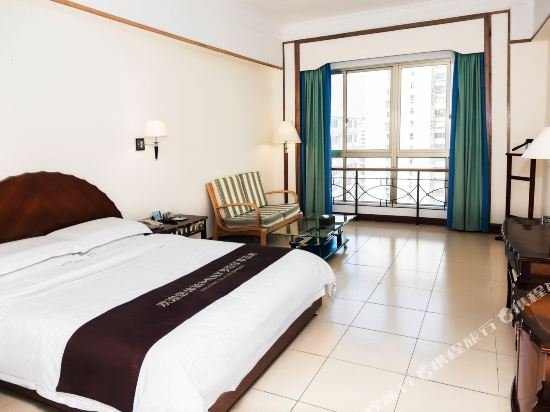 Фото Hainan Yehai Hotel