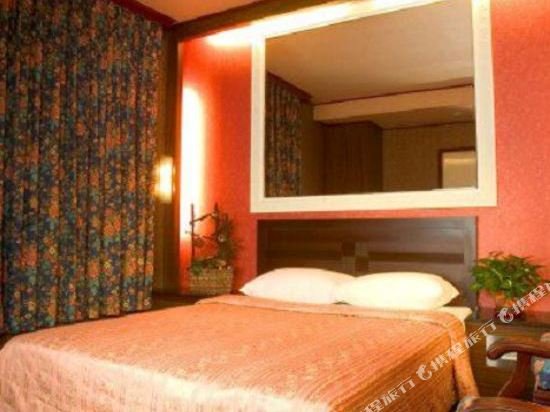 Фото Hotel Lee Chan