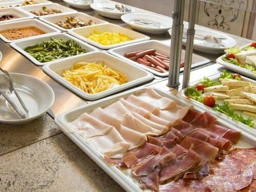 Гостиница Golden Tulip Rome Piram в Италии