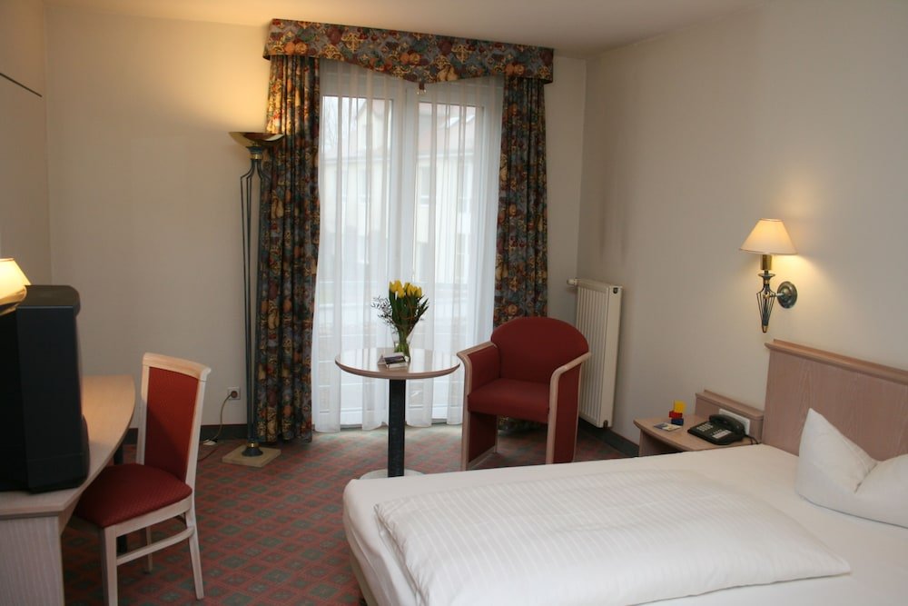 Фото Hotel am Schloß Apolda