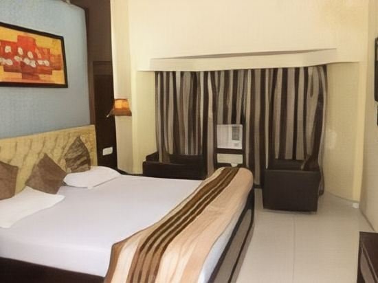 Фото Hotel Pancham Continental