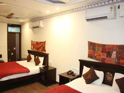 Гостиница Hotel Surya Garh в Джайпуре