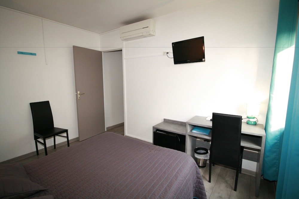 Фото The Originals City, Hotel Azur, Fos sur Mer