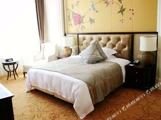 Фото Saussurea Hotel