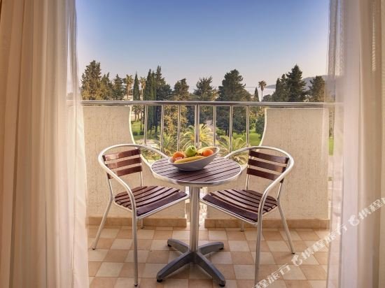 Фото Mediteran Hotel & Resort