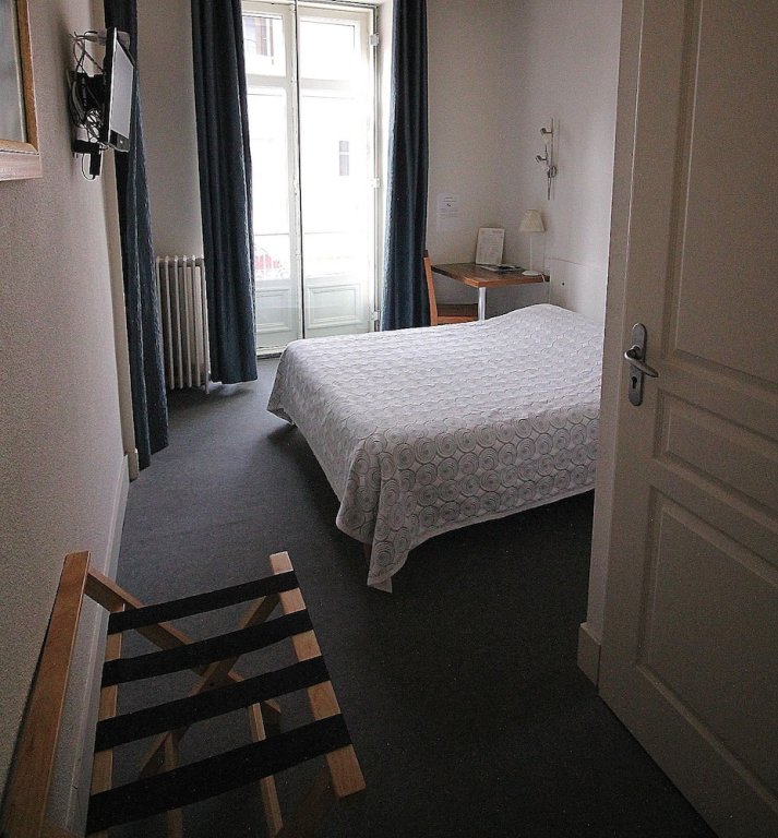 Фото Hotel Adour