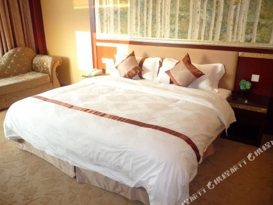 Фото Junyue Hotel