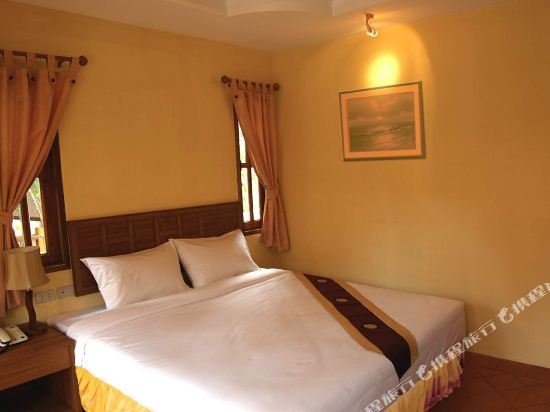 Фото Bangtao Village Resort