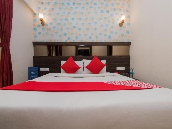 Фото Oyo 10650 Hotel Lotus Residency