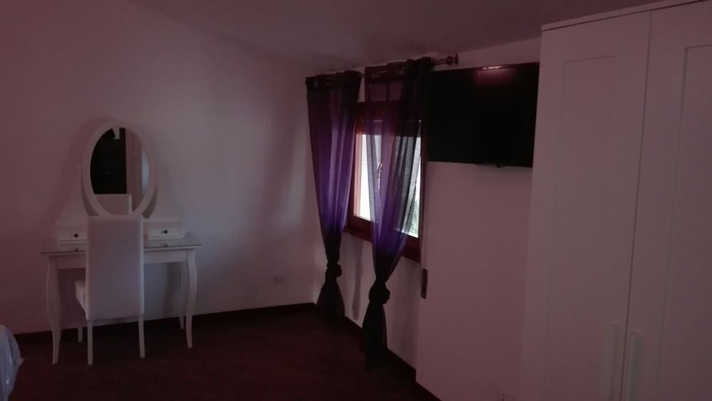 Фото La Bouganville B&b