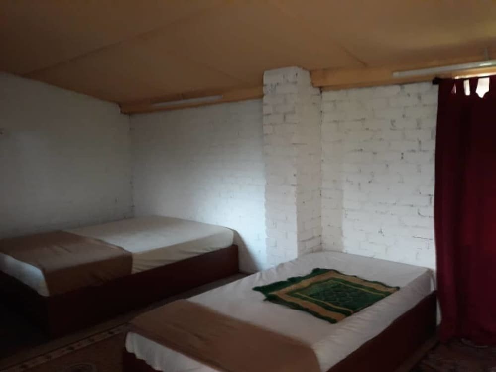 Фото Le Chateau De Puah HomeStay