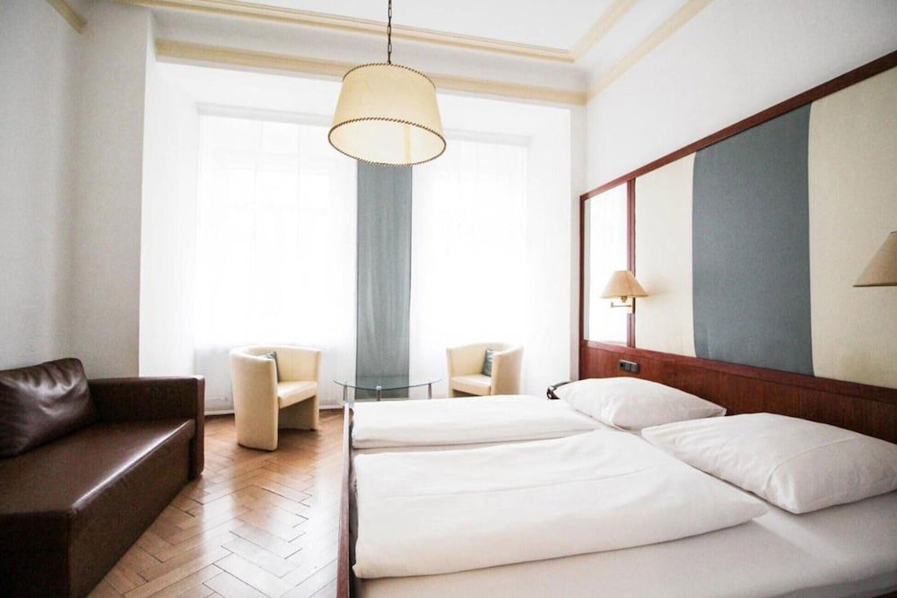 Фото Hotel Uhland