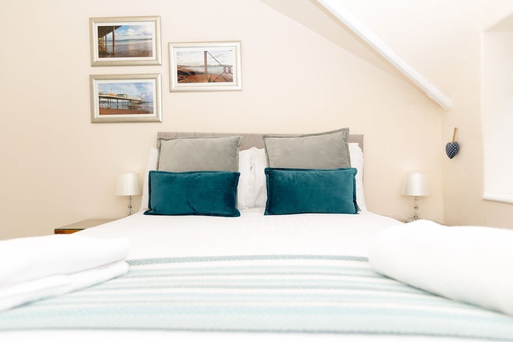 Фото Lowdens Guest House