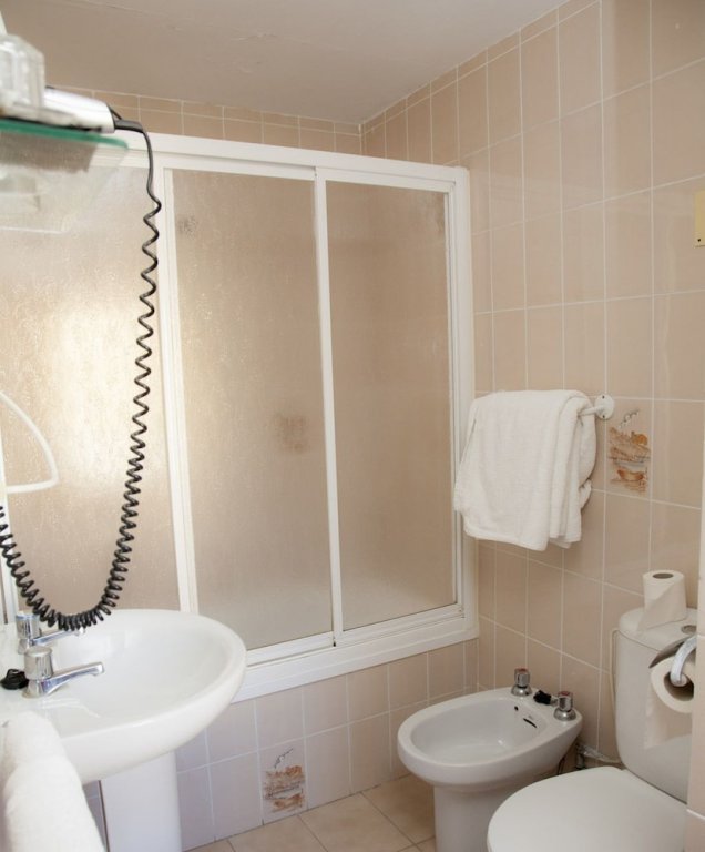 Фото Hostal Paris