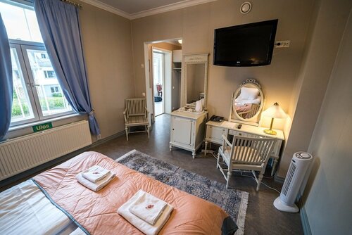 Гостиница Karolineburg Manor House Hotel в Каяани