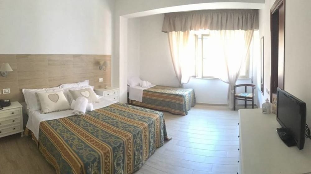 Фото Hotel La Bussola