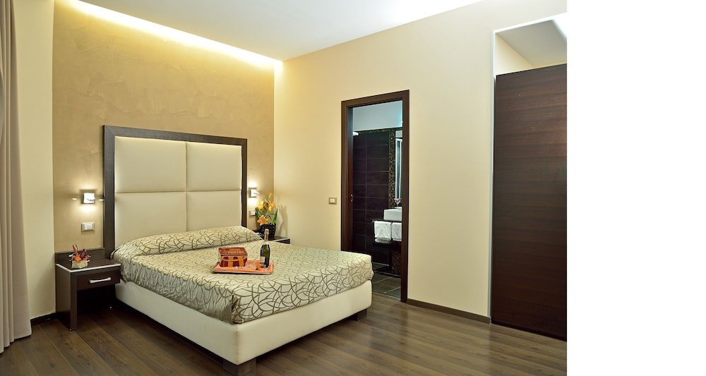 Фото Infinity Hotel St Peter