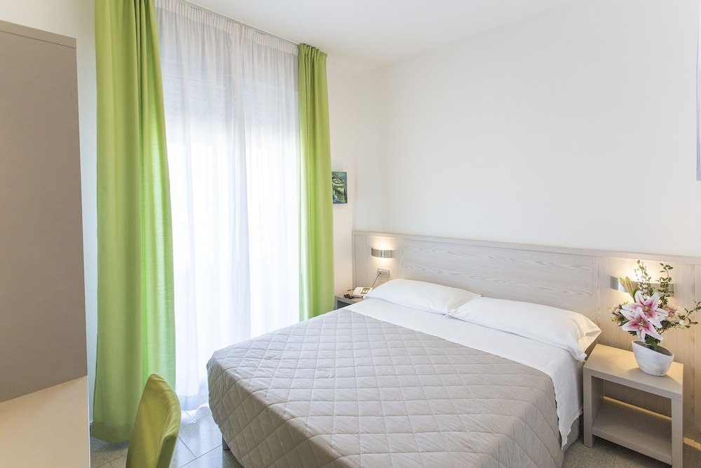 Фото Hotel Touring