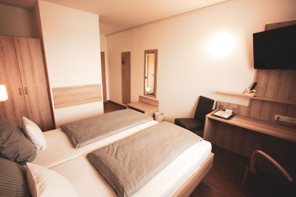 Фото Hotel Am Vogelsanger Weg