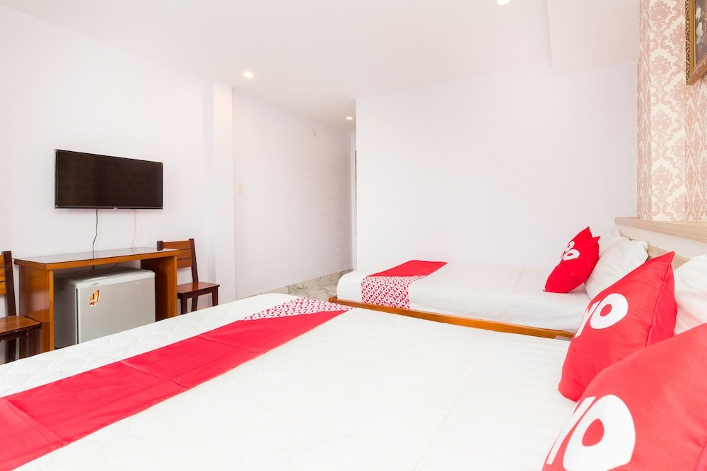 Фото Oyo 560 Le Ngan Phung Hotel
