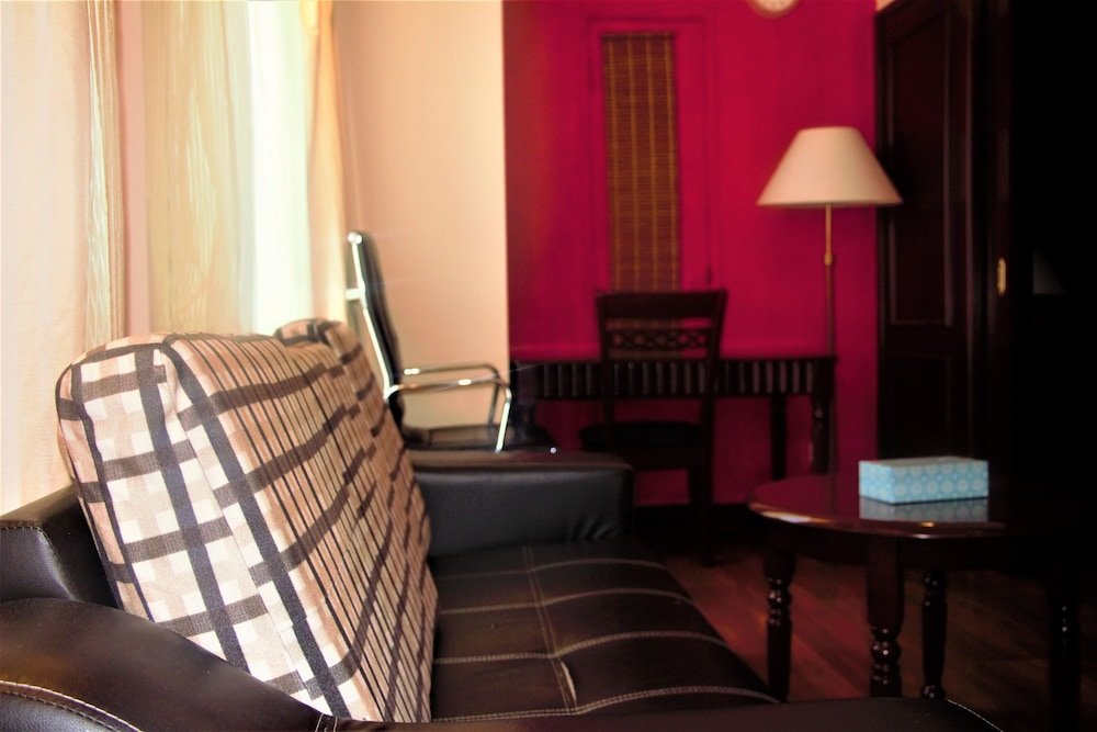 Фото Royal Service Suites at Times Square