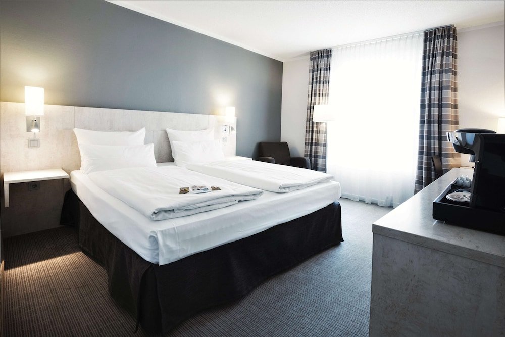 Фото Select Hotel Hamburg Nord